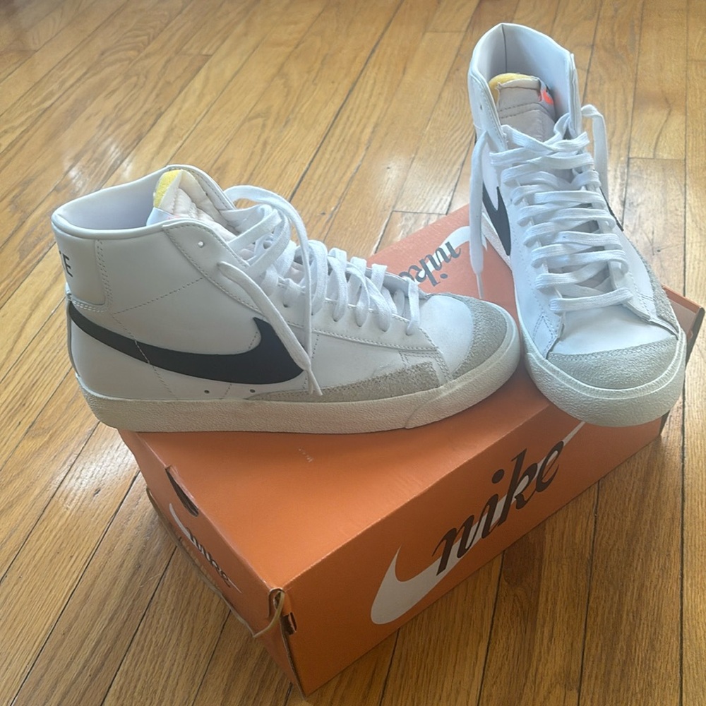 Nike blazer mid sneakers